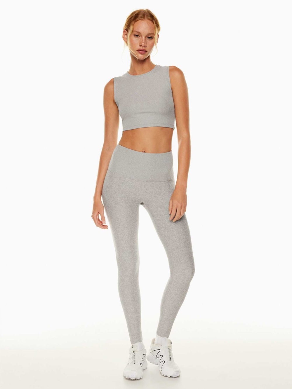 Aritzia TNA Action Cropped Muscle RibbedTank Top in Space Dye Heather Grey Size